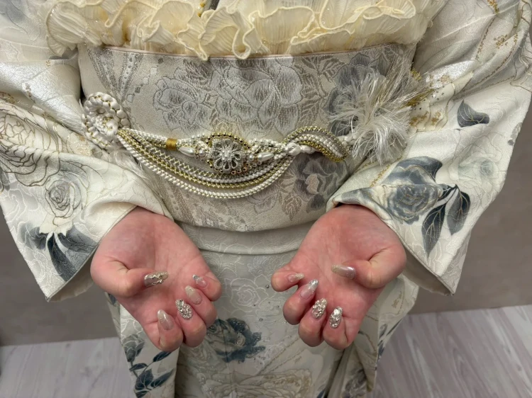 TAKAZEN奈良店で前撮り撮影会をしたお客様のネイルをご紹介